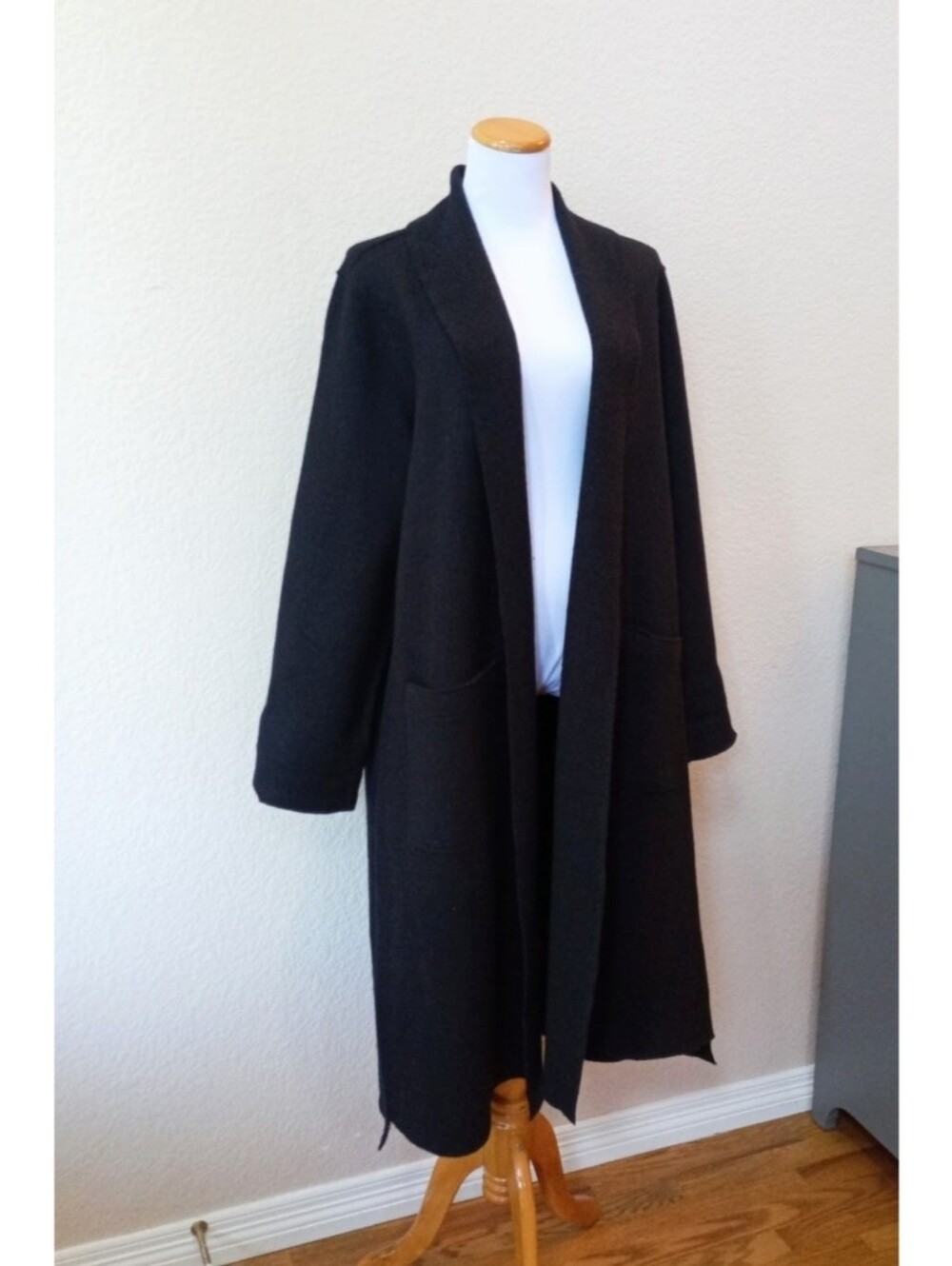 Eileen Fisher black boiled wool elegant long lightweight coat - Picture 4 of 7
